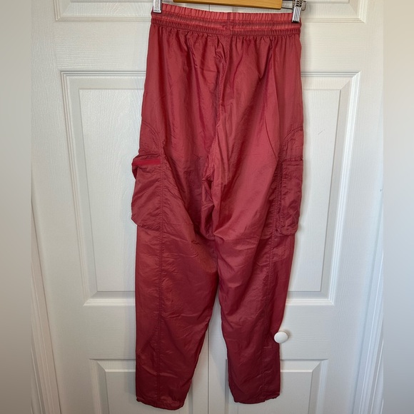 Outdoor Voices Windbreaker Pant in Desert Rose - Picture 7 of 8